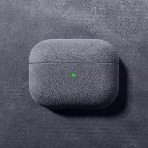 AirPods Alcantara Case – Space Grey