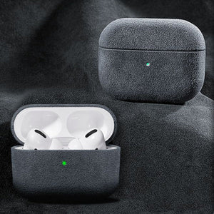 AirPods Alcantara Case – Space Grey